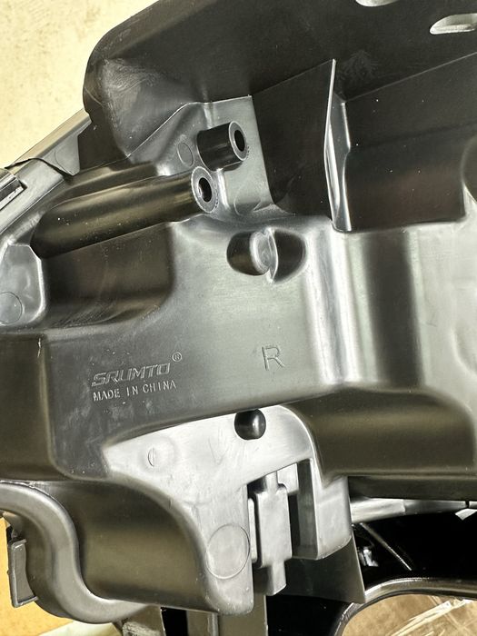 Фари Jeep Cherokee KL 2019 - з Америки, не такий бренд як у всіх