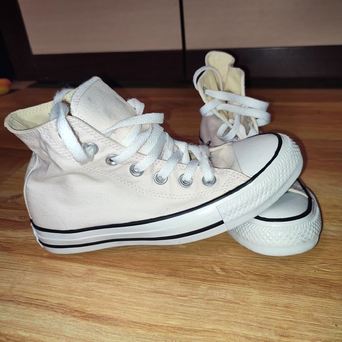 Sprzedam trampki Converse.