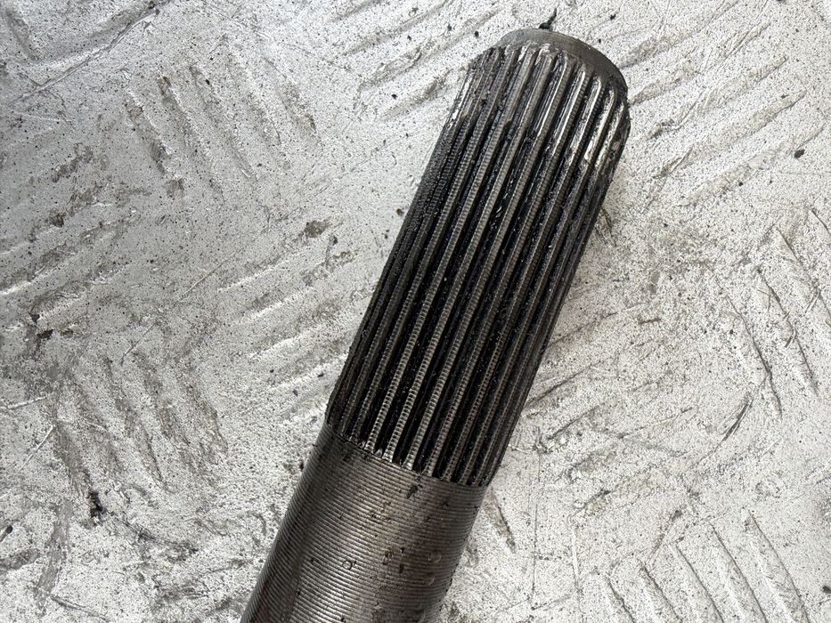 Полуось задняя Джип чероки 04год jeep cherokee wj