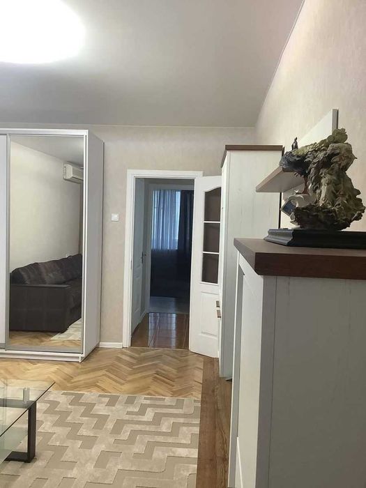 Сдам в оренду 3-кімнатну квартиру в центрі, вулиця Велика Васильківська 80, ст. м. Олімпійська