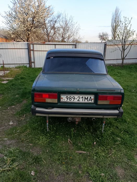 Продам ваз 2105.