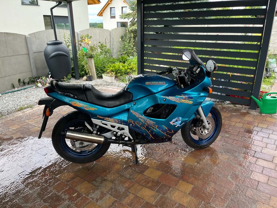 Suzuki GSX 600 F