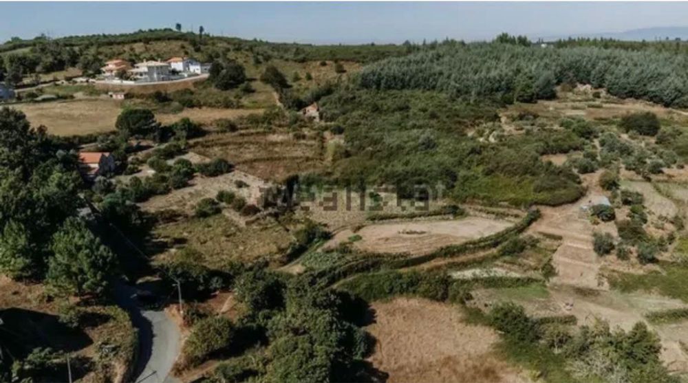 Terreno com cerca de 30000 m2 na Povoa das Quartas (O. do Hospital)