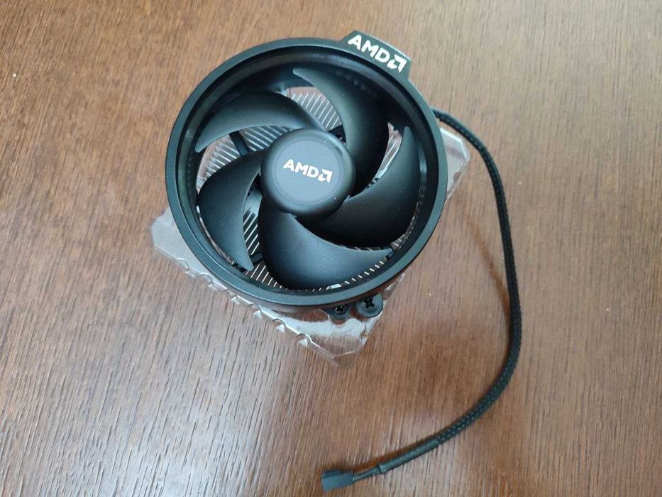 Боксовий кулер AMD