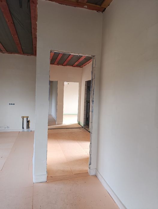 Єоселя!!Продаж сучасних будинкі 90 м2 в с.Крюківщина.