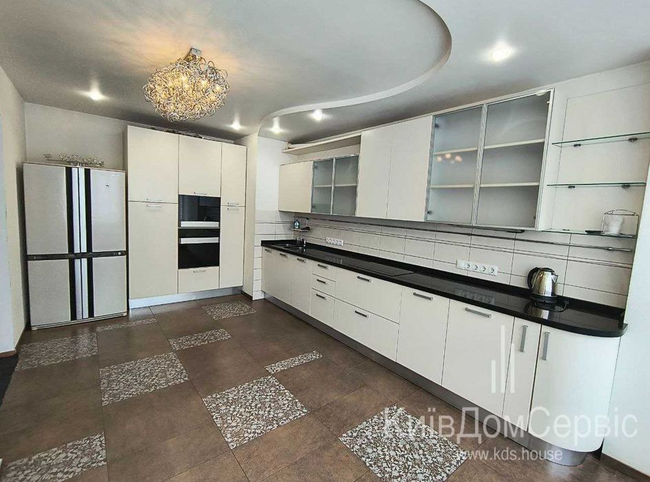 Продаж 4 кімнатної квартири Микільсько-Слобідська 2-В  М Лівобережна