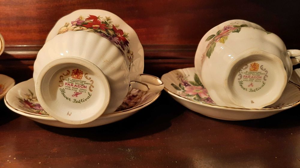 Conjunto de chávenas inglesas