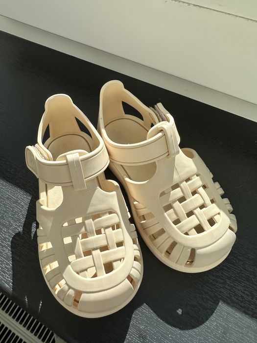 Сандалі бежеві Igor 21 розмір