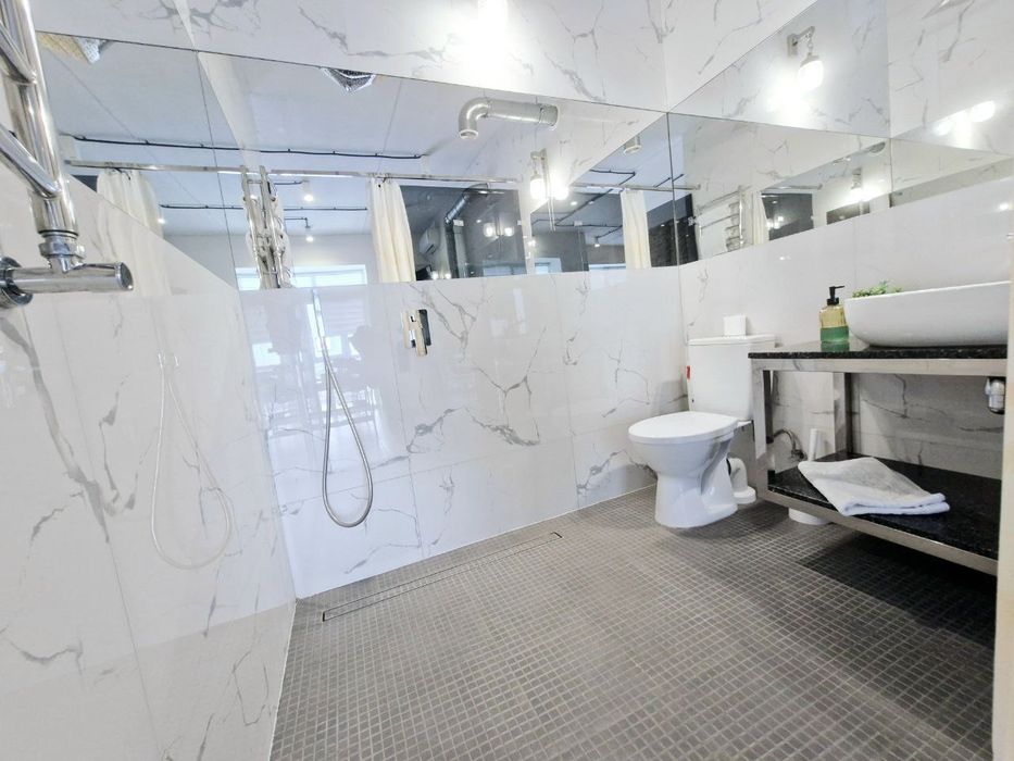 Стильні апартаменти.ЖК Театральний.Центр.Подобово, погодинно.