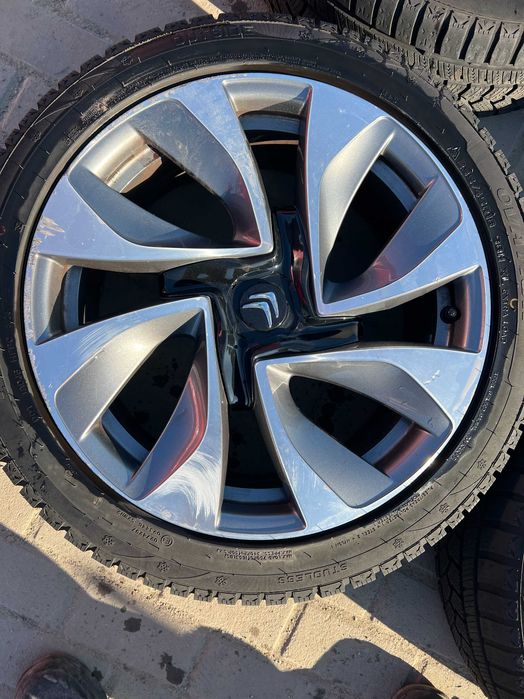 Диски з шинами R18, 4х108 235/45/18 Citroen Сітроен гарний стан