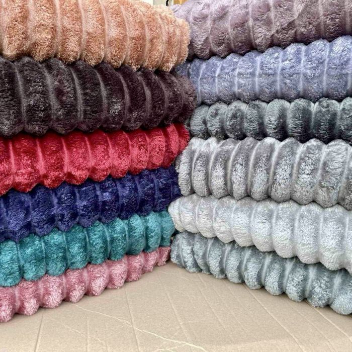 Теплі пледи для дому опт і роздріб