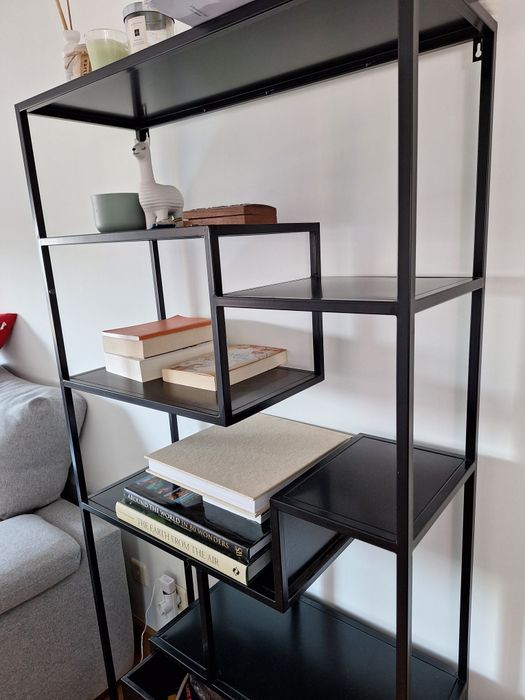 Estante preta aço Kave Home