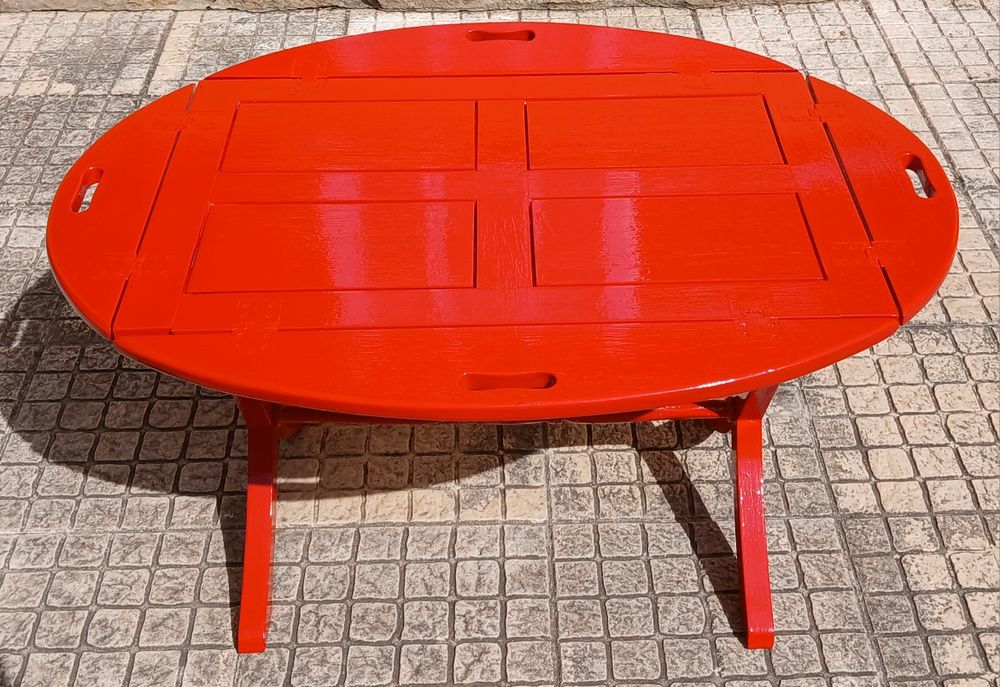 Mesa de apoio em  madeira
