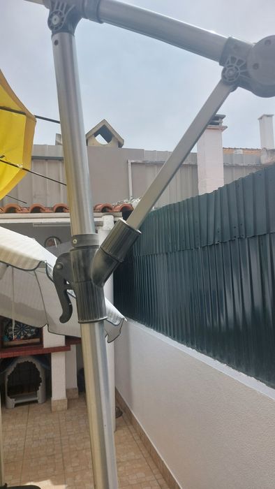 Chapéu de sol para jardim - estrutura em suspensão