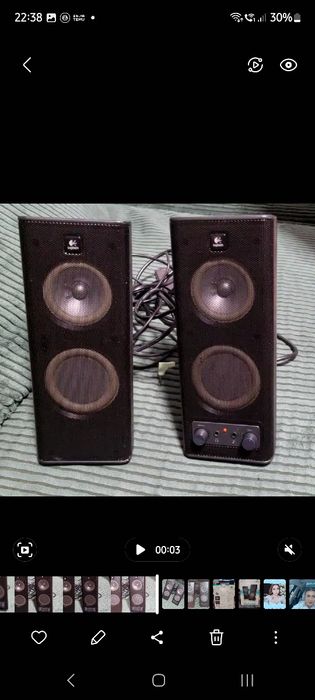 Logitech* Stereo Speakers x140
