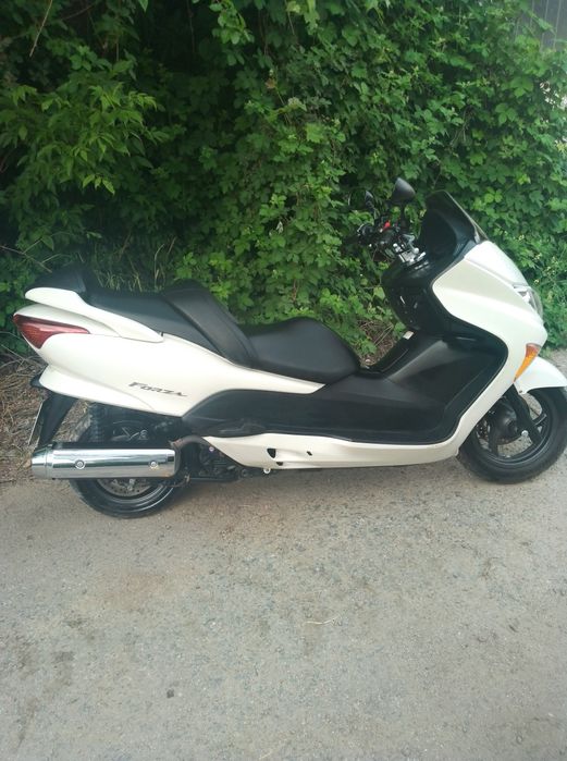 Продам HONDA FORZA 250