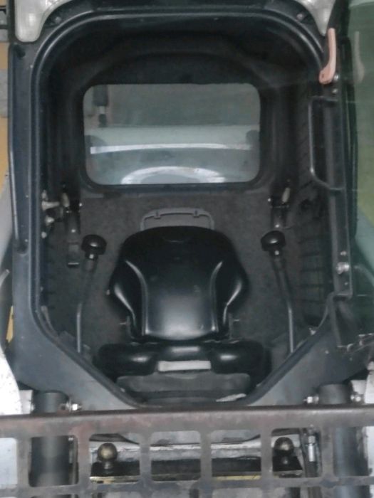 Bobcat S650 міні-навантажувач