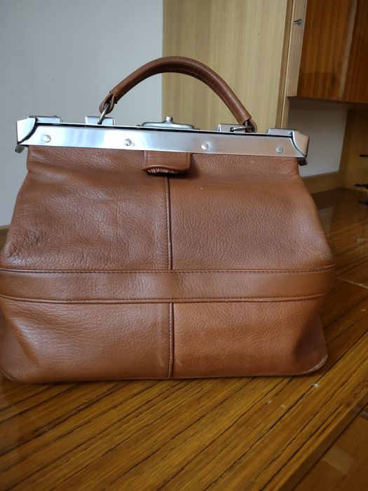 Torebka damska kuferek