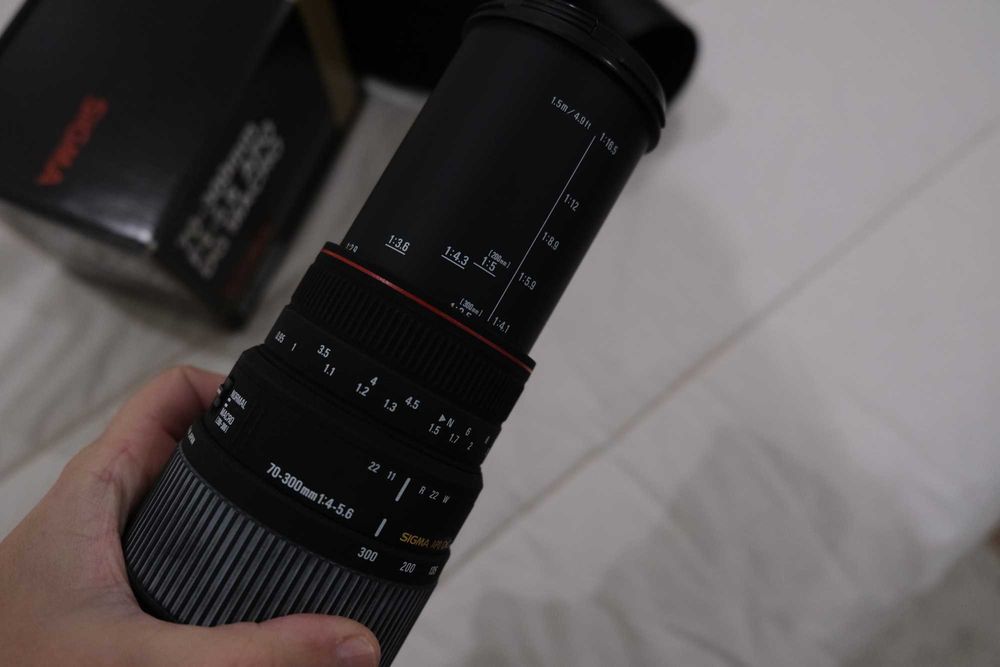 Objetiva Sigma 70-300 mm F/4-5.6 (Mount Nikon AF)