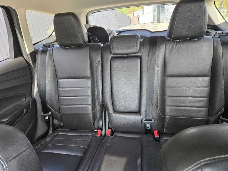 Продам Ford Escape Titanium 2.0 EcoBoost (2015)