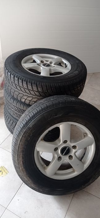 Продам колеса з дисками 245/70R16