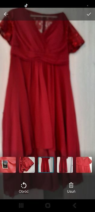 Sukienka w kolorze czerwonym