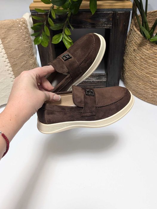 Дитячі лофери для дівчат