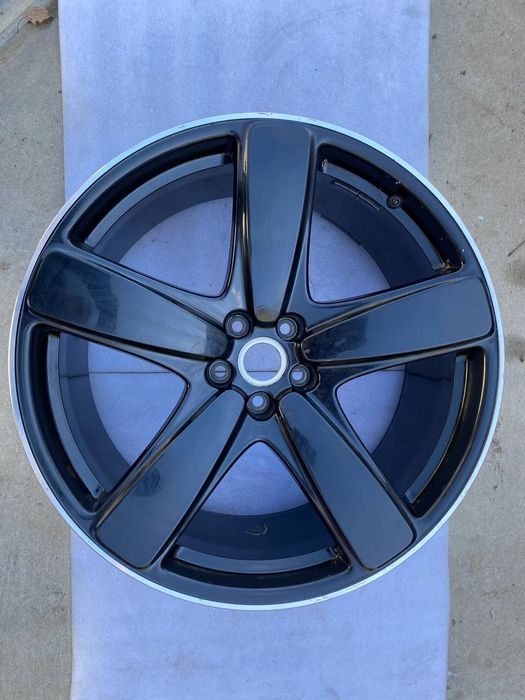 Porsche macan диск R21 задній 95b601025ec