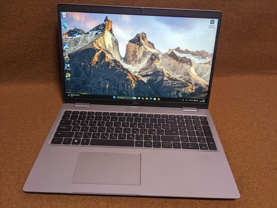 Dell Precision 3560 15.6"FHD IPS i5-1145G7 16GB DDR4 256GB SSD АКБ62Wh