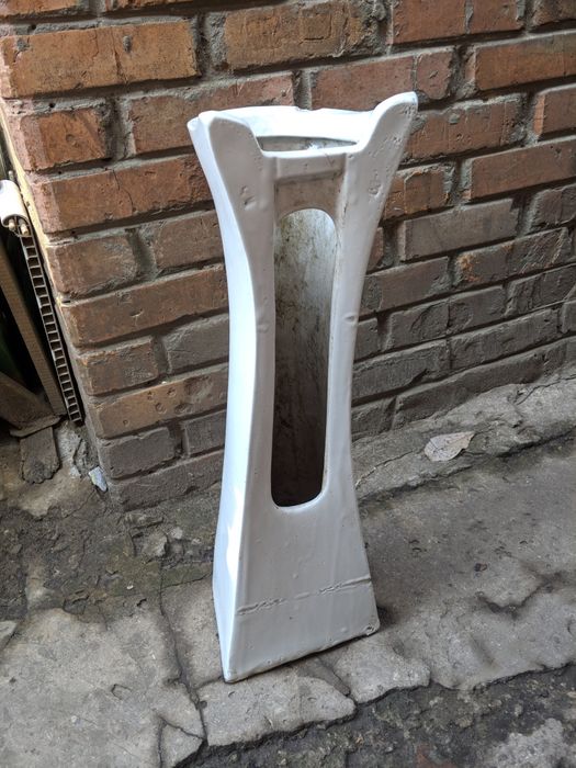 Нога п'єдестал на раковину