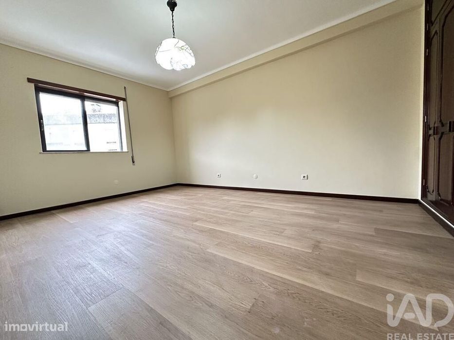Apartamento T3 em Arcozelo de 125 m2