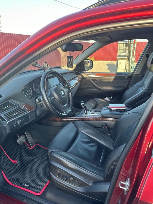 Продам bmw x5 e70