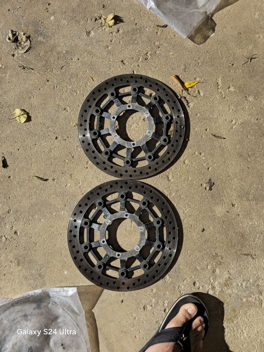 Escape de origem cb1000r