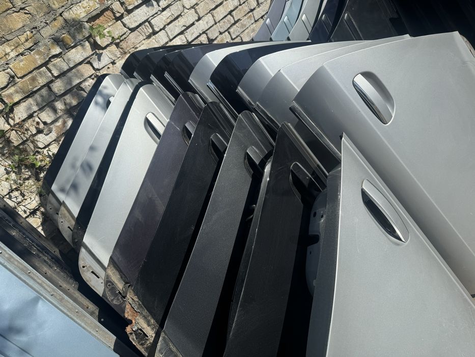 Двері audi a6 c6 дверки ауді а4 б7 дверь срібні чорні сині голі