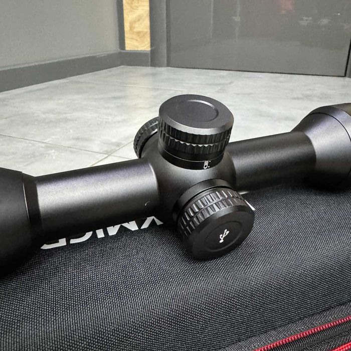 Приціл тепловізійний HikMicro Stellar SH35, 384×288, 35 мм, 1800 м