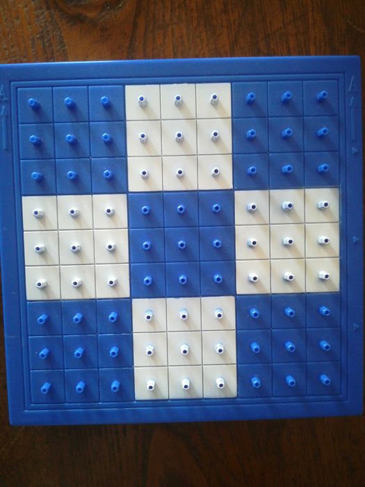 Jogo do SUDOKU com 4 níveis de dificuldade com caixa de plástico