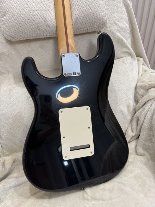 Гітара Fender Stratocaster MIM