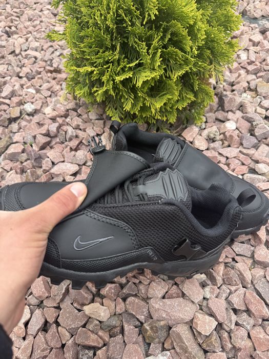 Кросівки, Nike ACG
