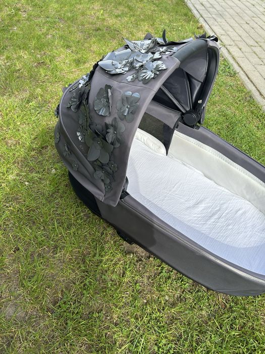 Gondola Cybex Priam 4.0 Fashion Simpy Flowers Grey