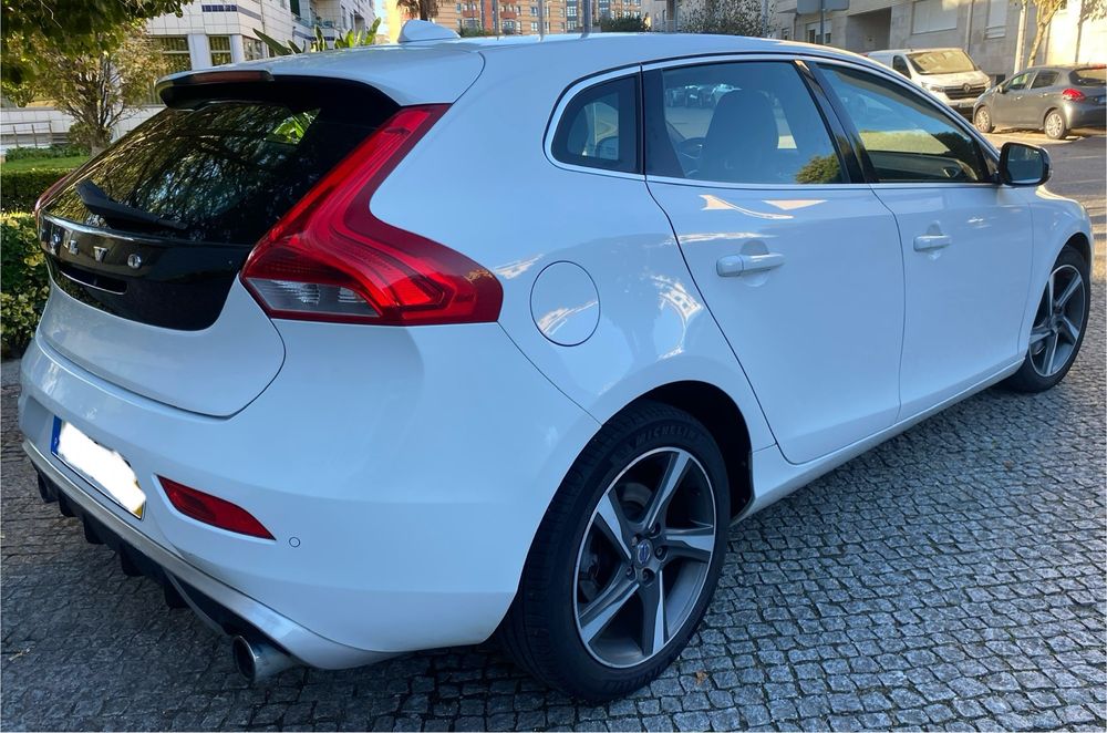 Volvo V40 2.0 D4 190cv R-DESIGN