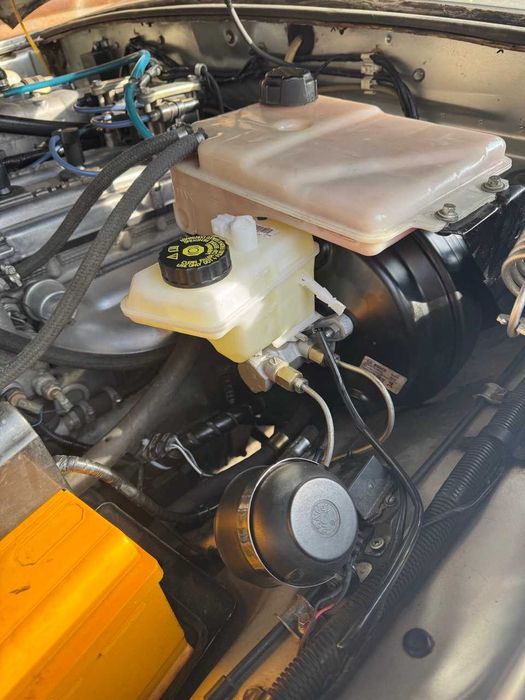 ПРОДАМ ГАЗ ВОЛГА 31105.801..змз406.перший власник салону.НОВА