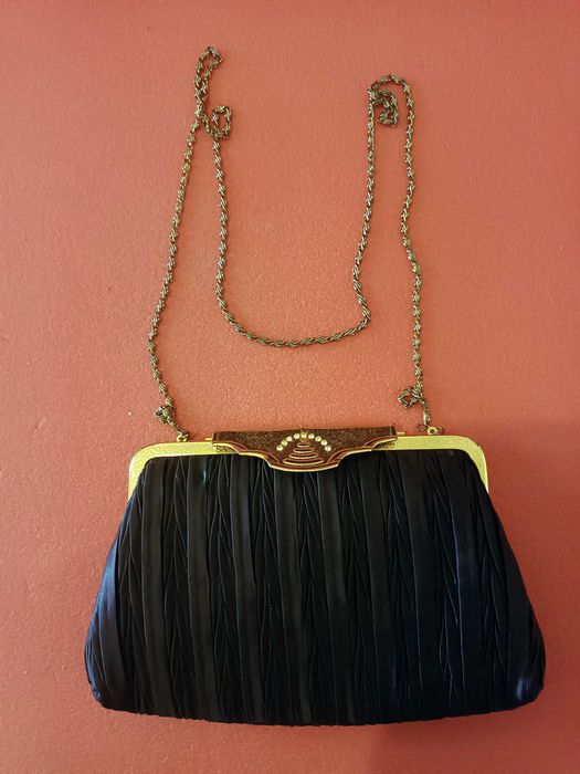 Mala / Bolsa  preta de senhora em bom estado. / 9 €.