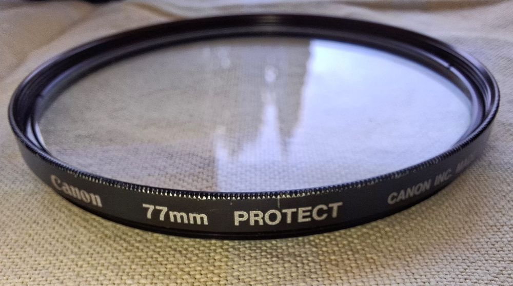 Objectivo Canon Zoom EF 24-70mm 1:2.8 L USM, incluído Canon 77mm PROTECT