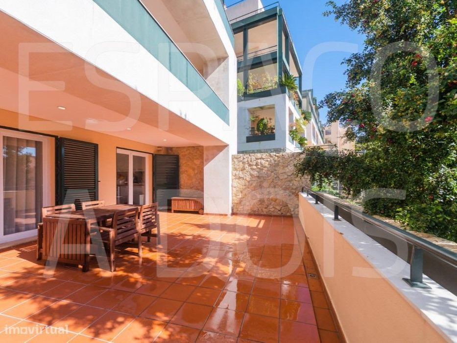ÚNICO! T3 Duplex | 2 Grandes Terraços, 2 Parqueamentos e Enorme Arr...