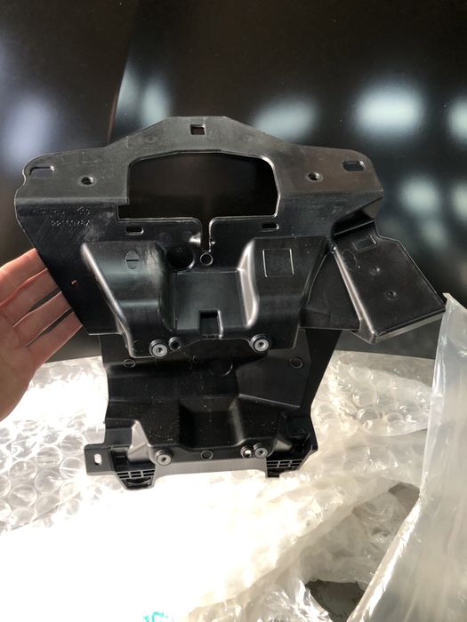 Кріплення для розетки ZOE рестайл 2019-2023 ОРИГІНАЛ 296561900r