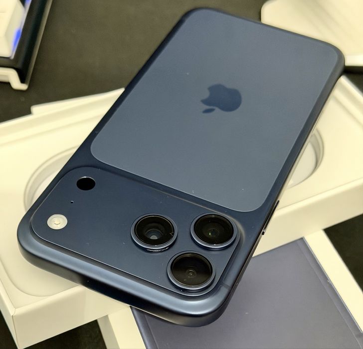 iPhone 17 Pro Max - IMACULADO