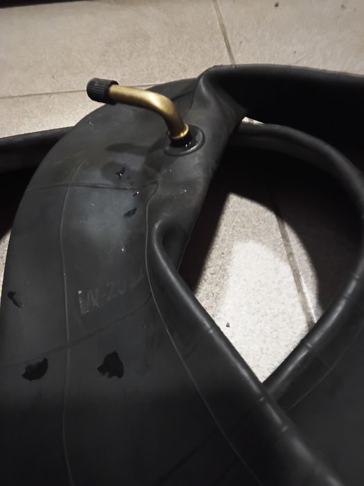 Продам 2 камеры  для садовых тачек 4.00-8