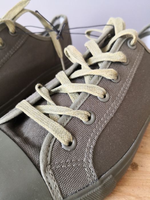 Tenisówki 44 / 28,5 trampki khaki zielone.