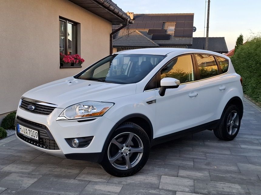 Ford Kuga Trend 2.0 TDCi  140 ps ** stan  idealny **