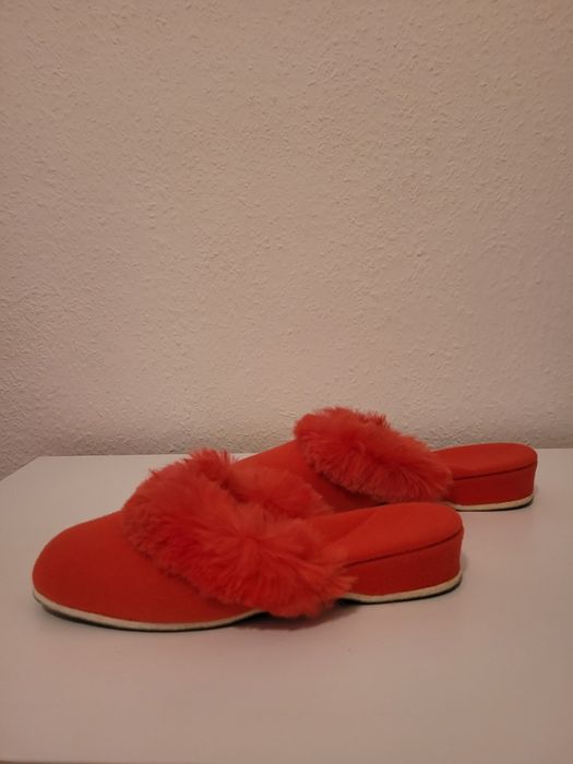 Kapcie   damskie  różowe